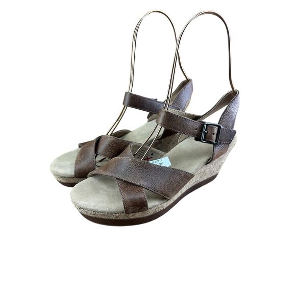 LL Bean Wedge Sandals Women's Size 8 M Brown Leather Ankle Strap Cork Sh… - Picture 1 of 9